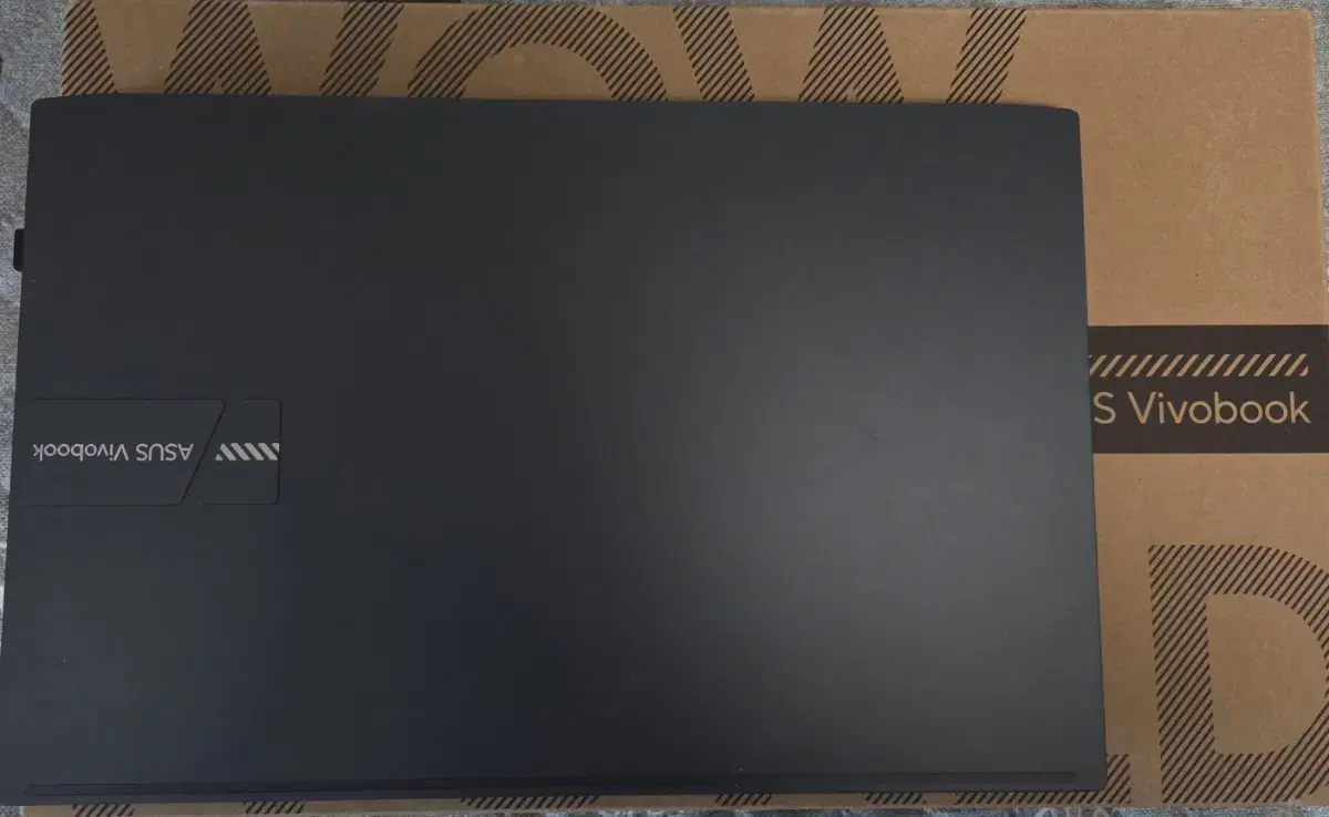 ASUS 비보북프로 15 OLED K3500PC-L1154 판매합니다.